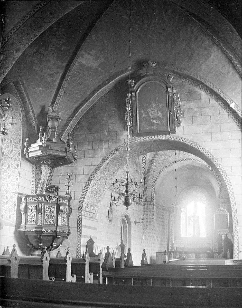Husby-Ärlinghundra kyrka, Uppland 1916