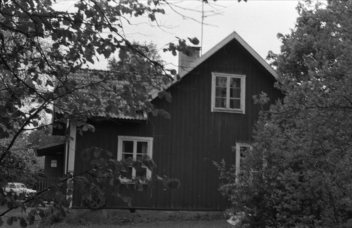 Bostadshus, Gamla skogvaktarbostaden, Sätuna, Björklinge socken, Uppland