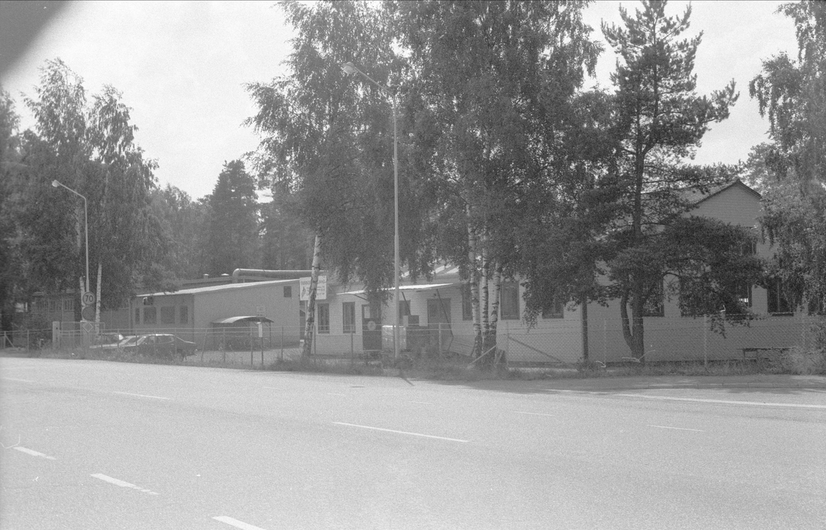 Vy över Lytta snickerifabrik, Bälinge socken, Uppland 1976