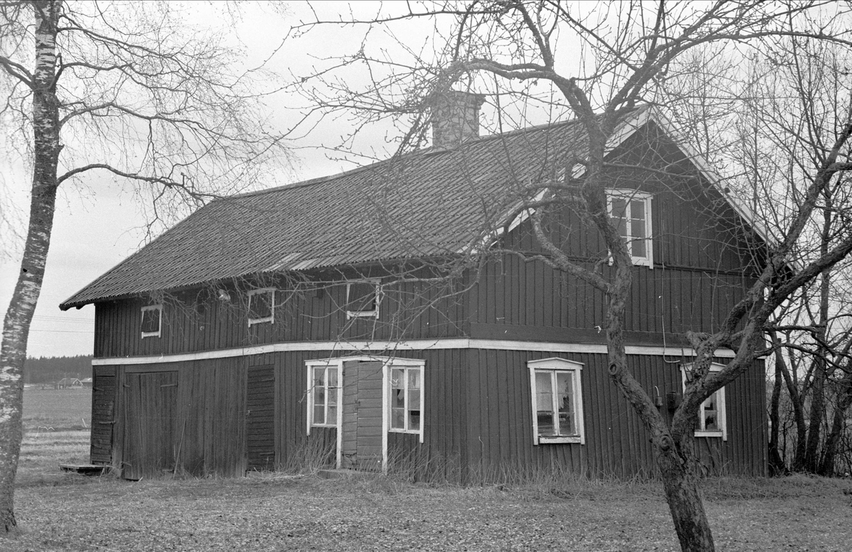 Magasin och brygghus, Gränby 1:2 och 2:2, Ärentuna socken, Uppland 1977