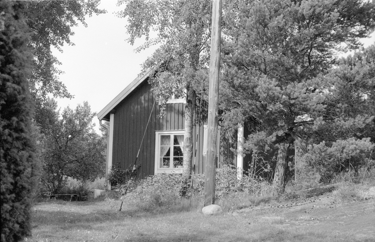 Bostadshus, Knutby- Ösby 1:25, Knutby socken, Uppland 1987