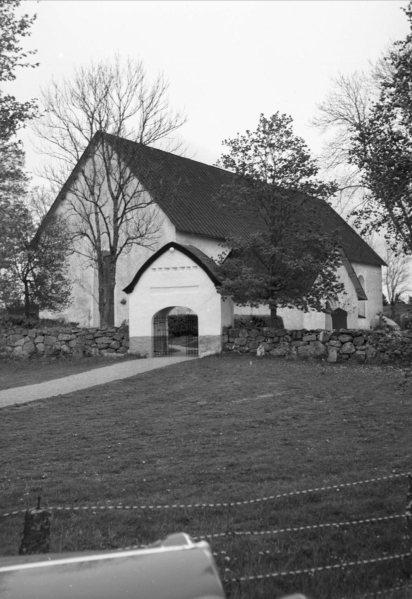 Litslena kyrka, Litslena socken, Uppland