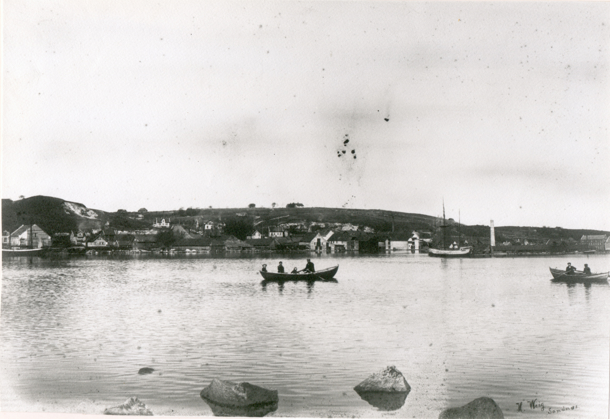 Robåter på Gandsfjorden, Strandgaten og Trones i bakgrunnen