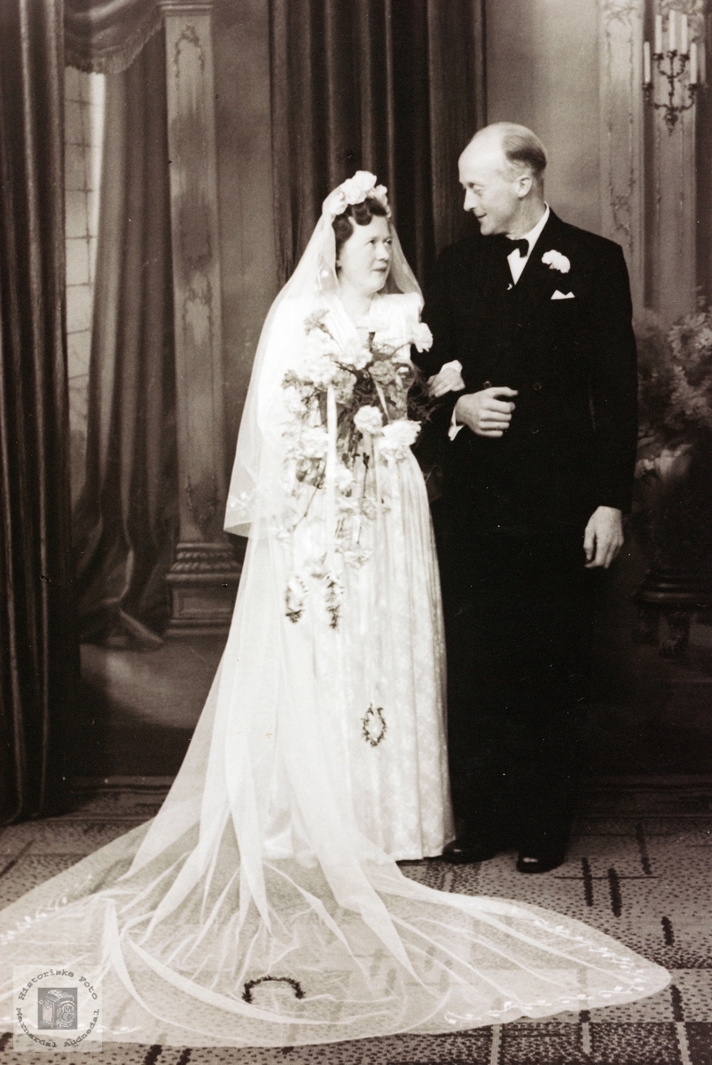 Brudeparet Anna og Olav Butveit. Grindheim.