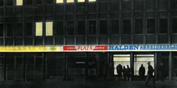 Plastskilt med lys oppsatt 1960 i Halden, kolorert foto.