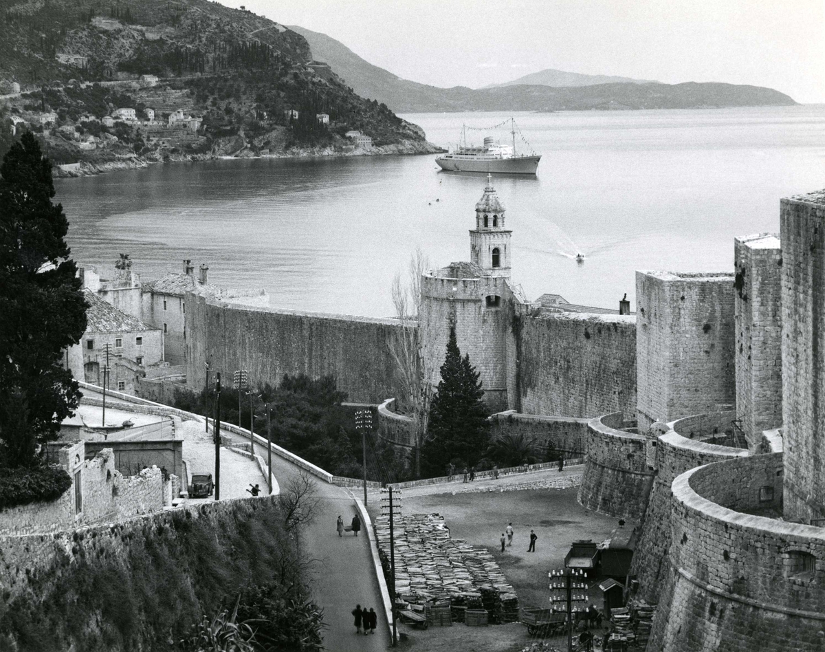 M/S Oslofjord (b. 1949) i Dubrovnik i 1955