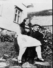 Nygifte Nikoline Vassnes og Lars Ingvald Vassnes, Skjervøy 1