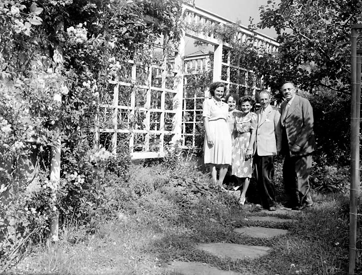 "Britta, Lennart, Bittan, Signe och Alf 1945."