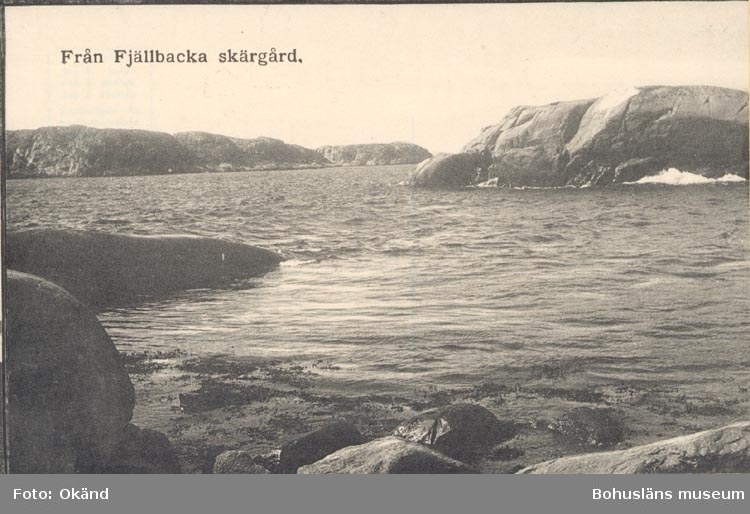 Tryckt text på kortet: "Från Fjällbacka skärgård".













