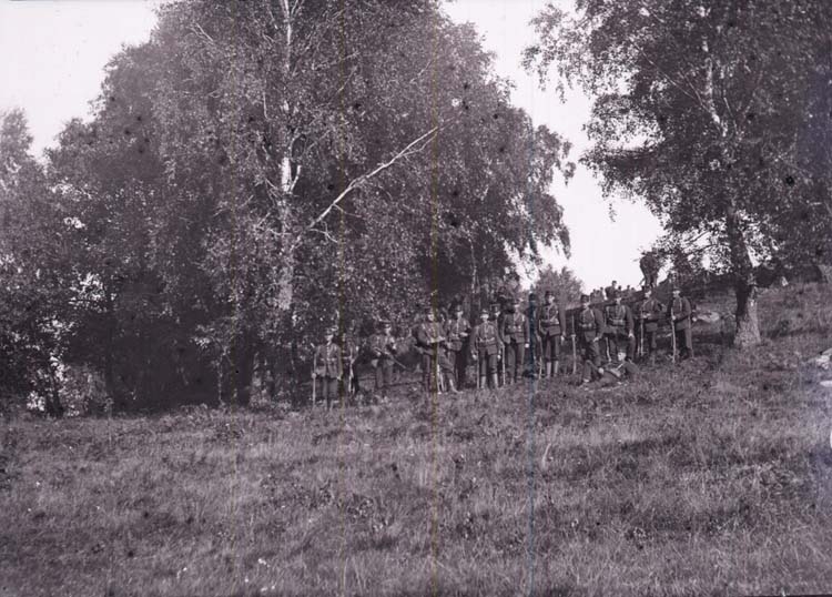 Enligt text som medföljde bilden: "Fälttjänstöfningarne i Bohuslän, Ljungskile 21/9 1907".