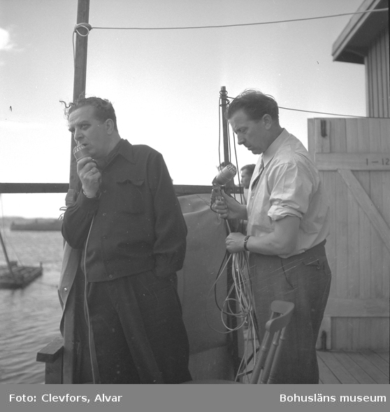 Text till bilden: "Vattensportfest i Lysekil. 1954.08.01"








i