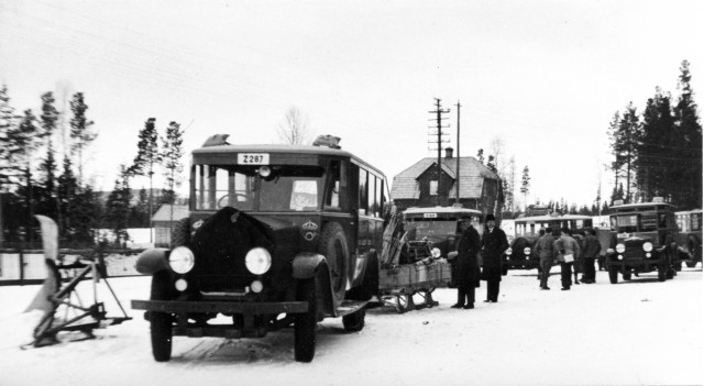 Linjerna Ånge - Röjan - Fjällnäs. Påsktrafik vid Röjan, 1932.