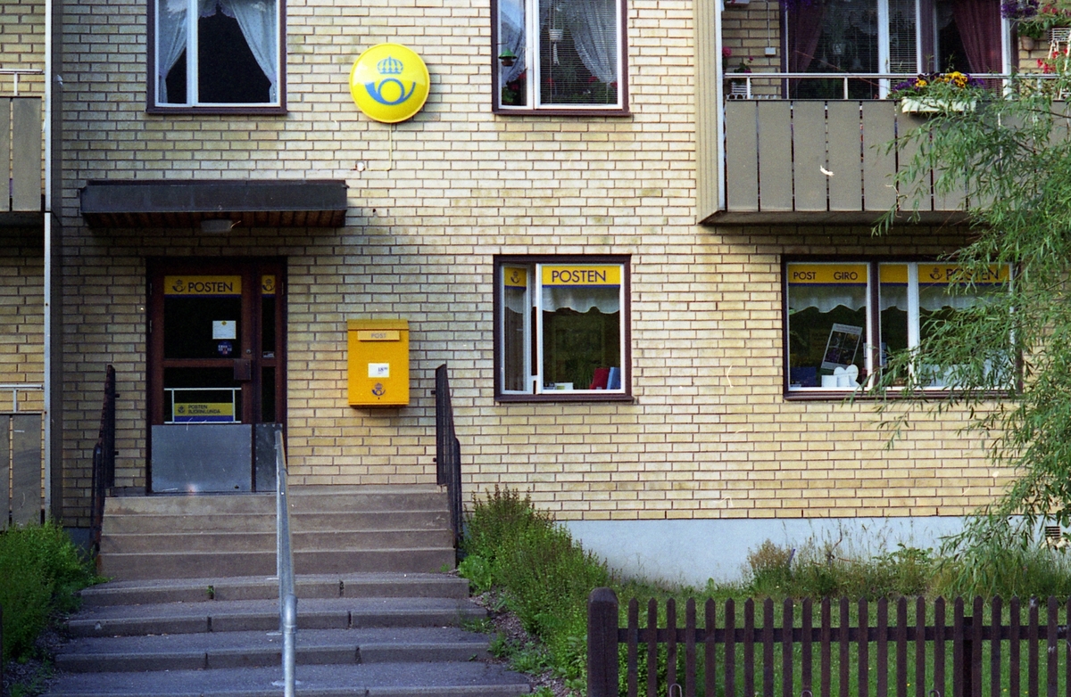 Postkontoret i Björnlunda, väster om Gnesta, 1994