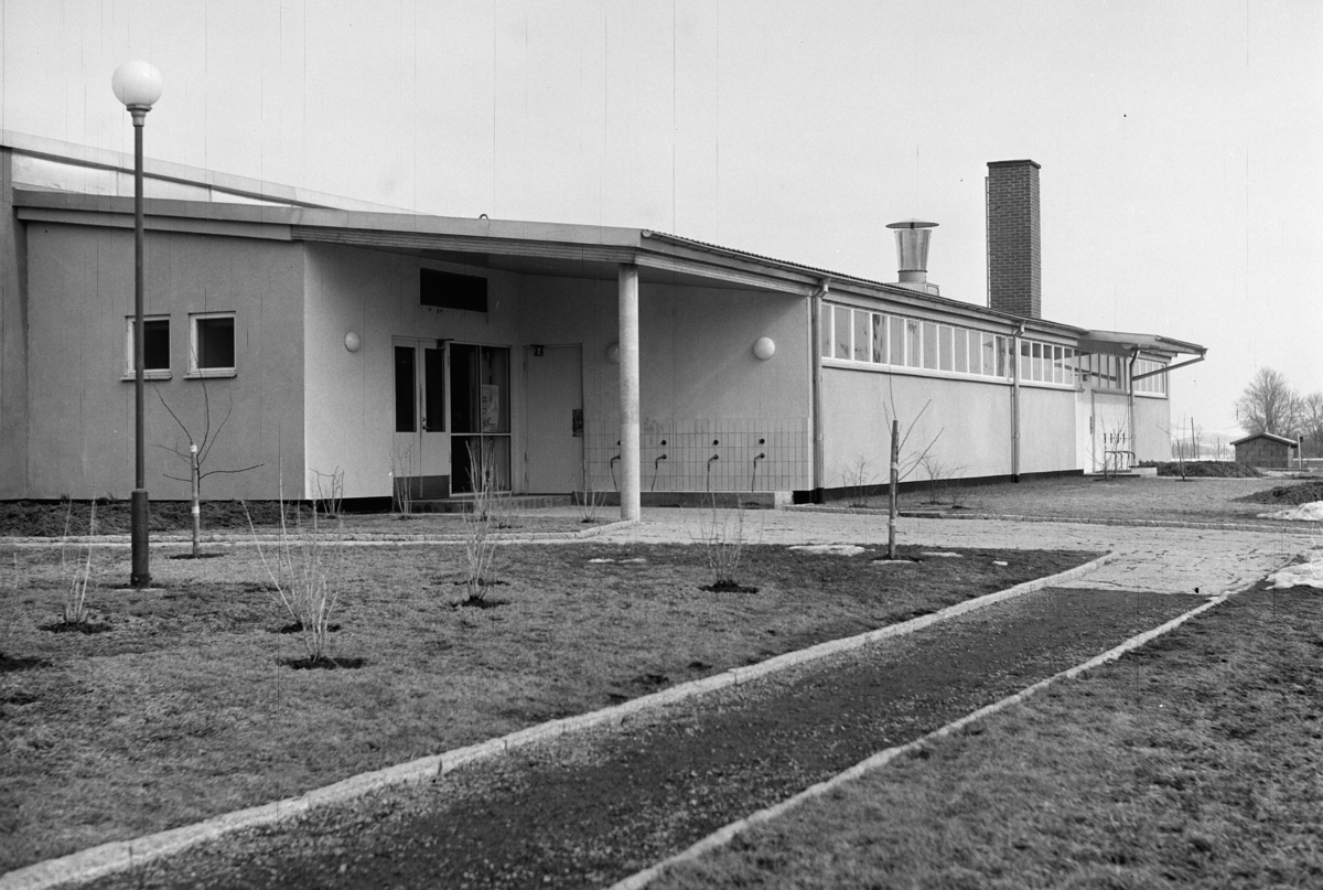 Ytongfabrik, Uddagården
Exteriör, fabriksbyggnad med plan i förgrunden