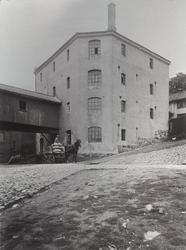 mølle, eksteriør, heste, kjerre, melsekker,