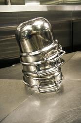 Litt gryter inngår i kjøkkenutrustningen på Statfjord A.