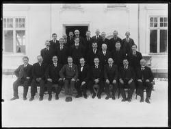 Tune herredstyre 1923-25.

Første rekke fra venstre: 
Kri