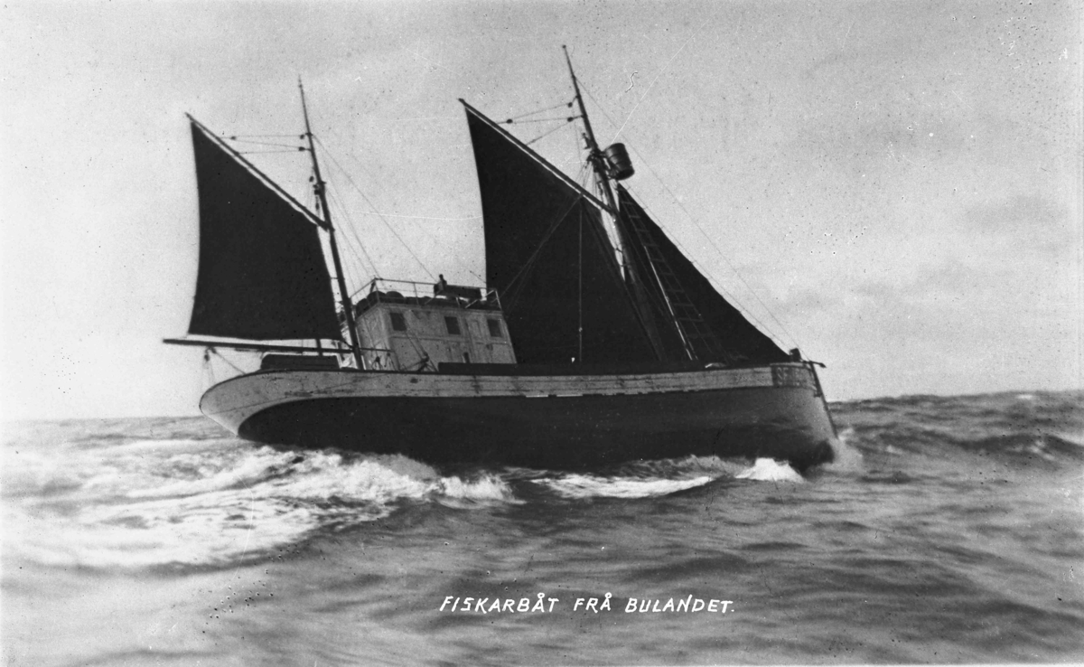 Fiskekutteren "Fedøy" for segl