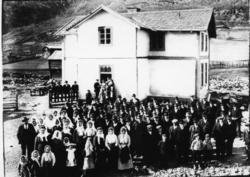 Basar på Tuv skule i Hemsedal, kring 1900.