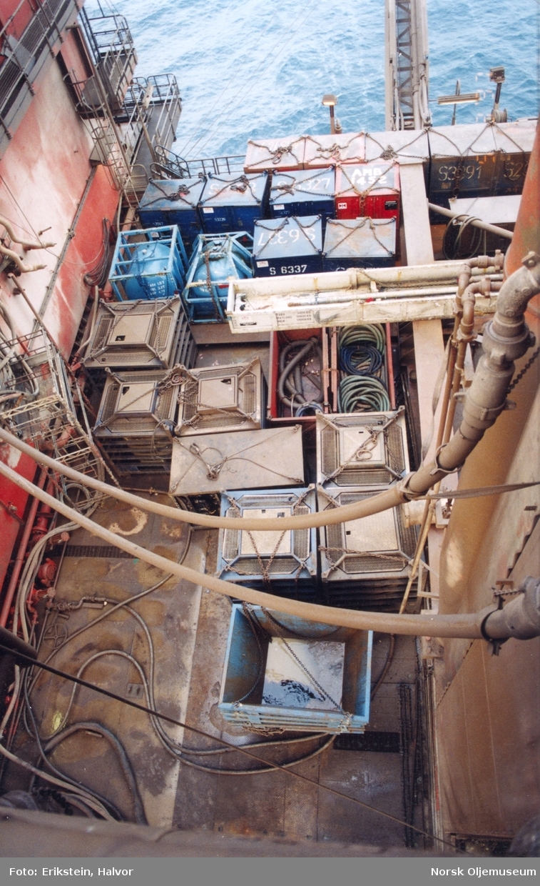Bildet er fotografert i forbindelse med Valhall støyprosjekt. Kartlegging av støy på Valhallinstallasjonene i mars 1999.