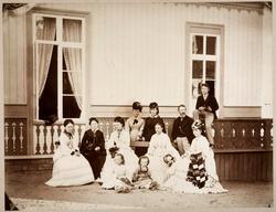 St. Olafsbad. 
Villa det Gyldne Hus 1874

Frk. Poppe
Fru. J.