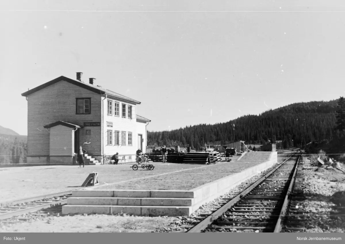 Anlegget Mosjøen-Mo i Rana : Drevvatn stasjon, pel 3500
