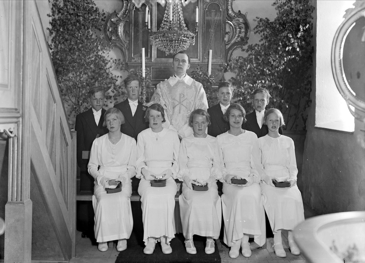 Konfirmander i Vidbo kyrka, Uppland 1937