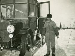 Buss med Scania Vabis sitt emblem i fronten 1925