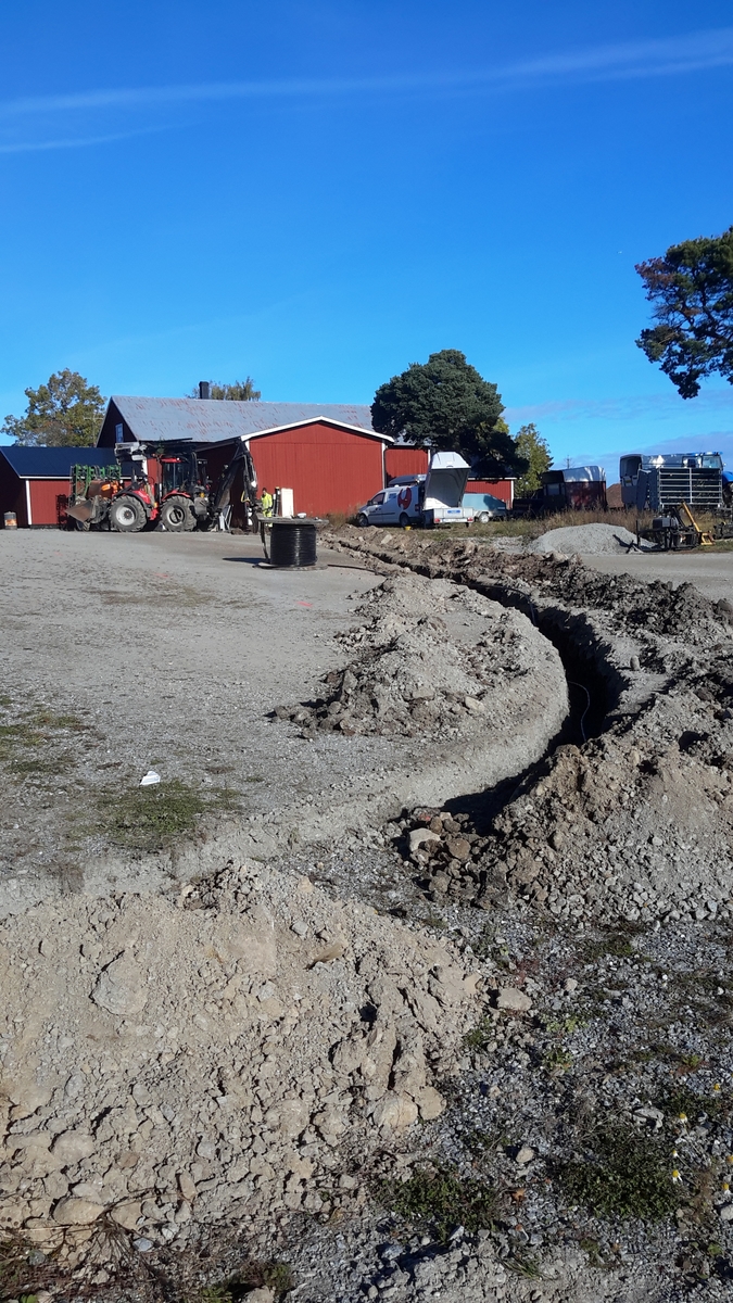 Arkeologisk kontroll, vändplan eller uppfart vid gravfält 34:1 efter schaktning, Litslena socken, Uppland 2015