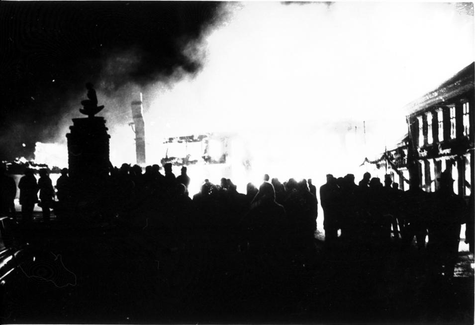Branden i Wera-magasinet natten 12-13 dec. 1963.