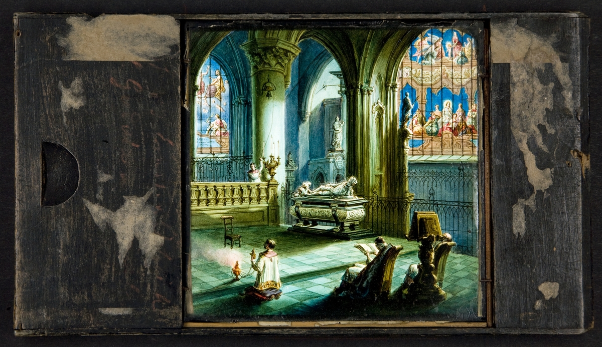 Laterna magica bild målad i färg på glasskiva.
Hertig Ernsts av Österrike gravvård i kyrkan Saint Gudule i Brüssel i månbelysning