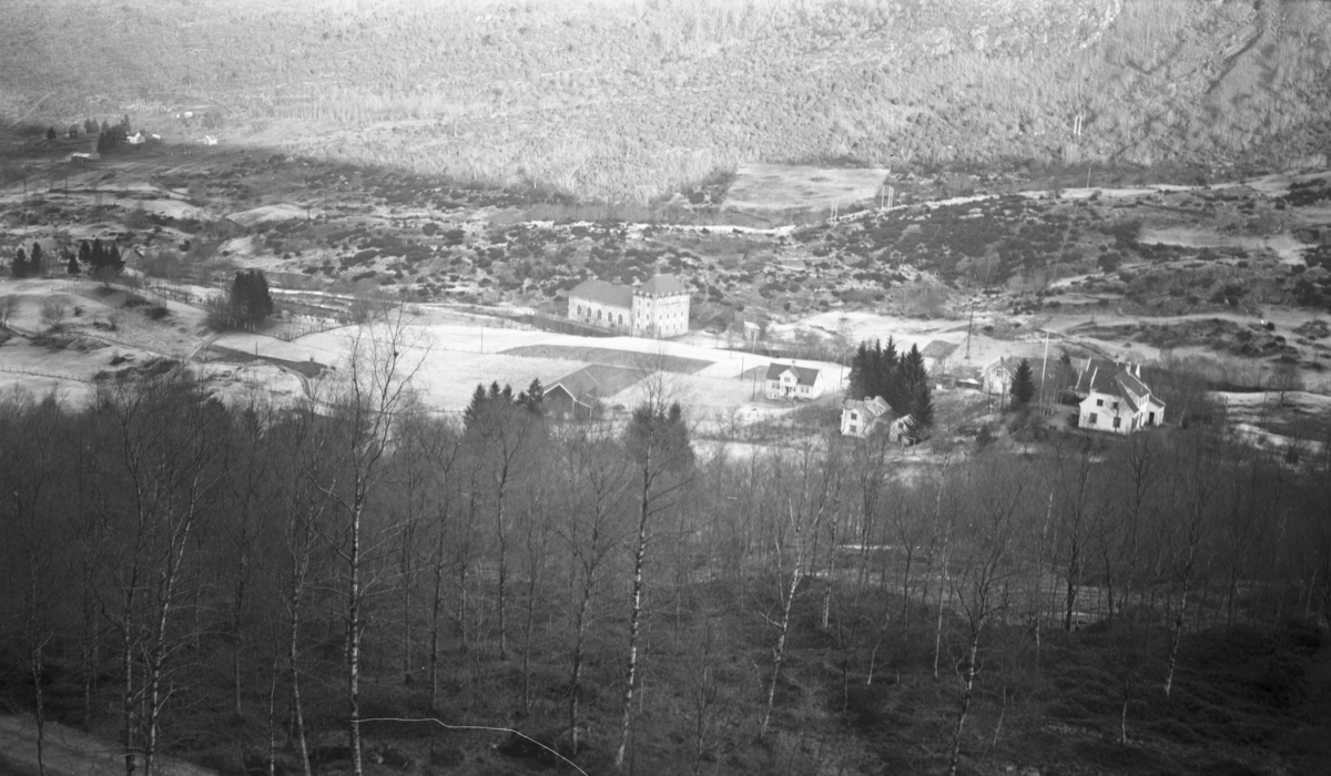 Hosanger, Haus og Hamre kommunale kraftverk. Herlandsvassdraget regulering og utbygging. Inspeksjon 16 - 17/11-1940