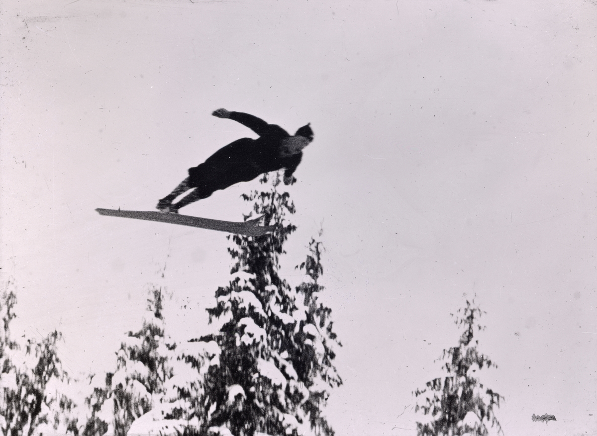 Birger Ruud i svevet - Norsk Bergverksmuseum / DigitaltMuseum