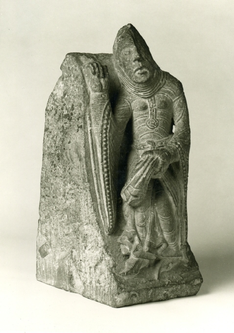 "Jongleresse". Romansk kragsten fr St Pierre d'Oulmes, Vendée, ca 1130