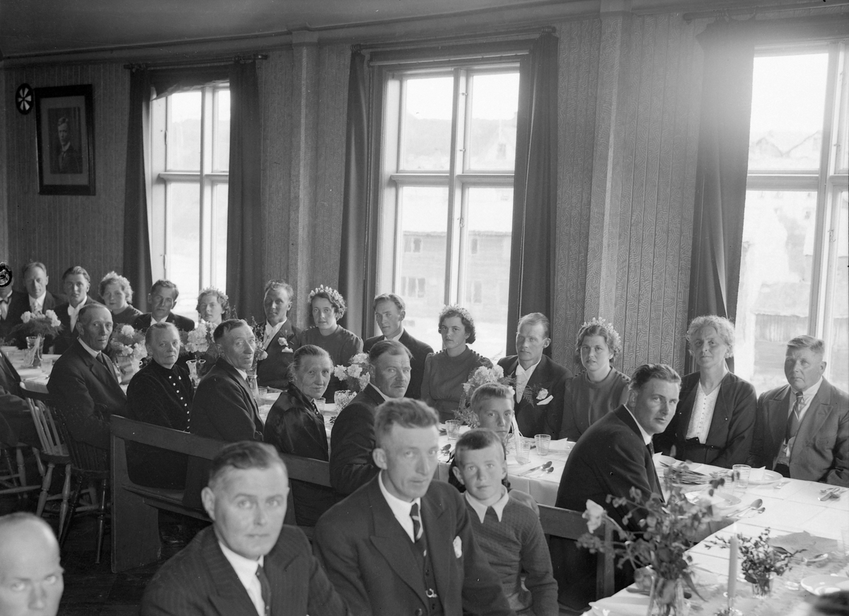 5 søsken Thørn gifter seg på Røros