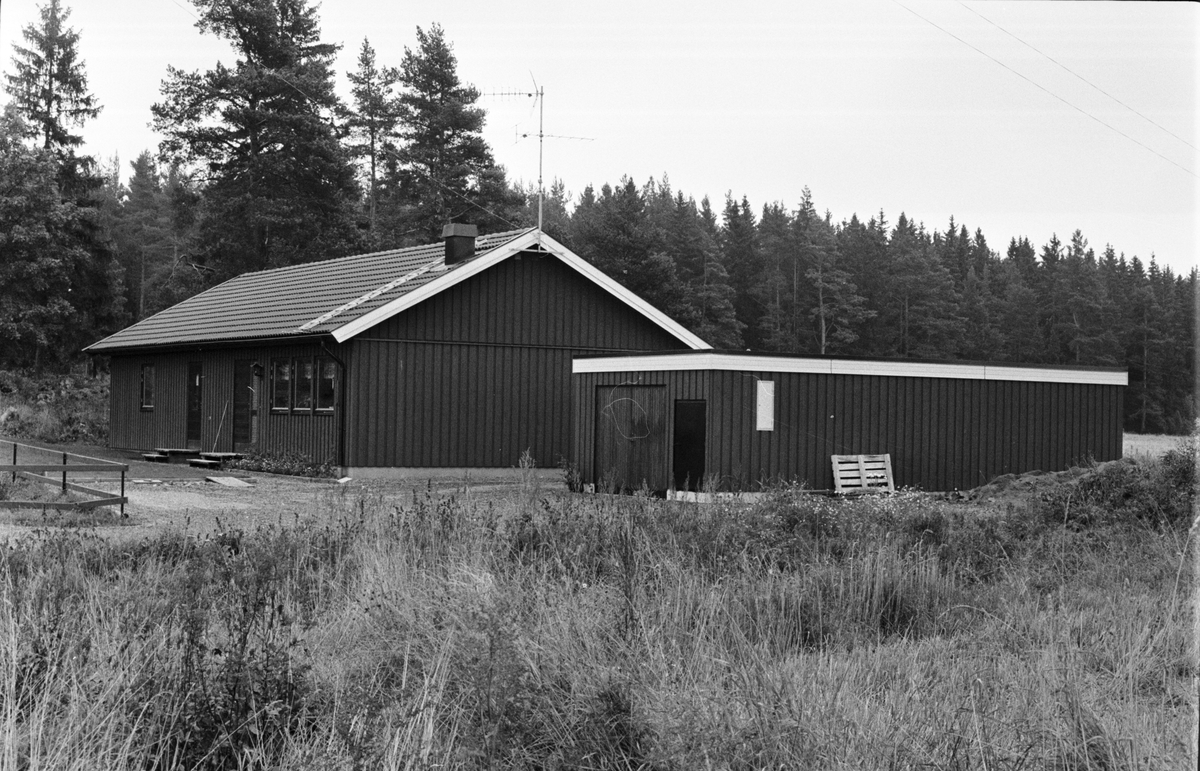 Bostadshus och garage, Altomta 1:2, Tensta socken, Uppland 1978