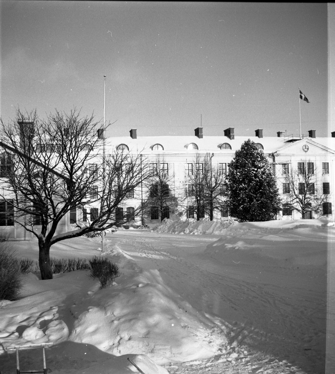 Kasernmiljö vid Norrlands dragonregemente K4, Umeå, 1955-1956.