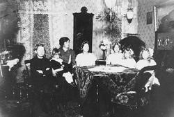 Fra Nordmøre Museum sin fotosamling.