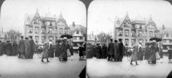 Stereobilde fra Torget av Kristiansund, hvor vi ser en størr