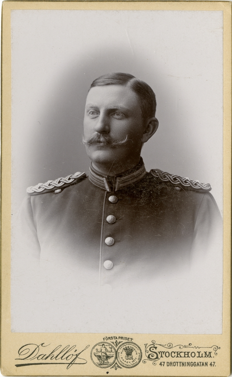 Porträtt av Klas Agnar Rhodin, kapten vid Värmlands regemente I 22.