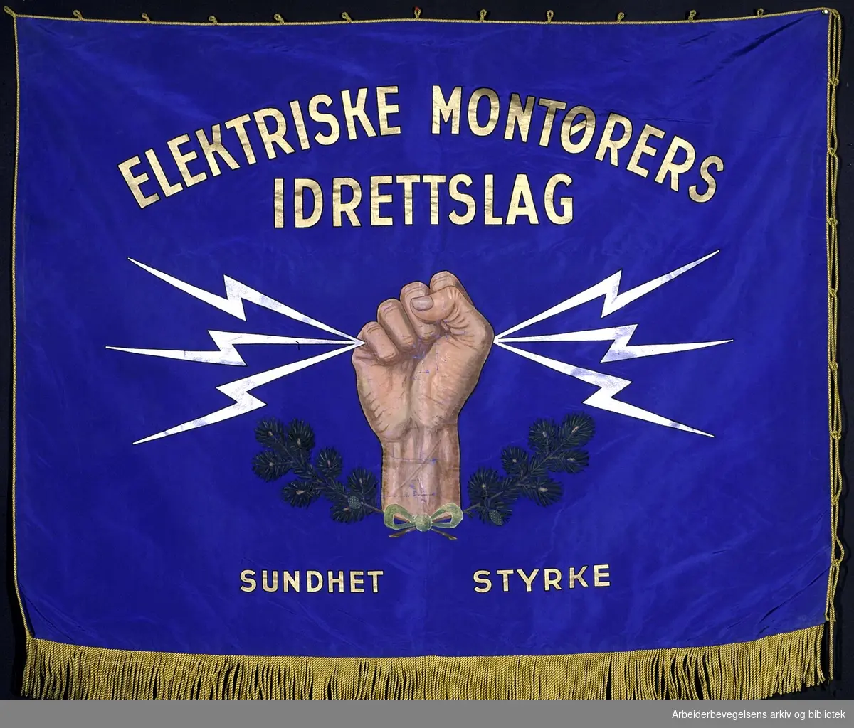 Elektriske montørers idrettslag.Stiftet 24. juni 1931..Forside..Fanetekst:.Elektriske Montørers Idrettslag..Sundhet Styrke..