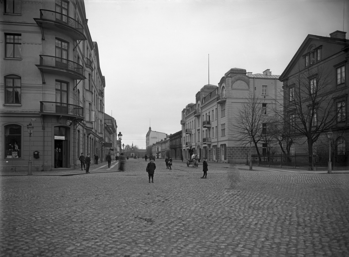 Järnvägsgatan mot Centralstation år 1912.