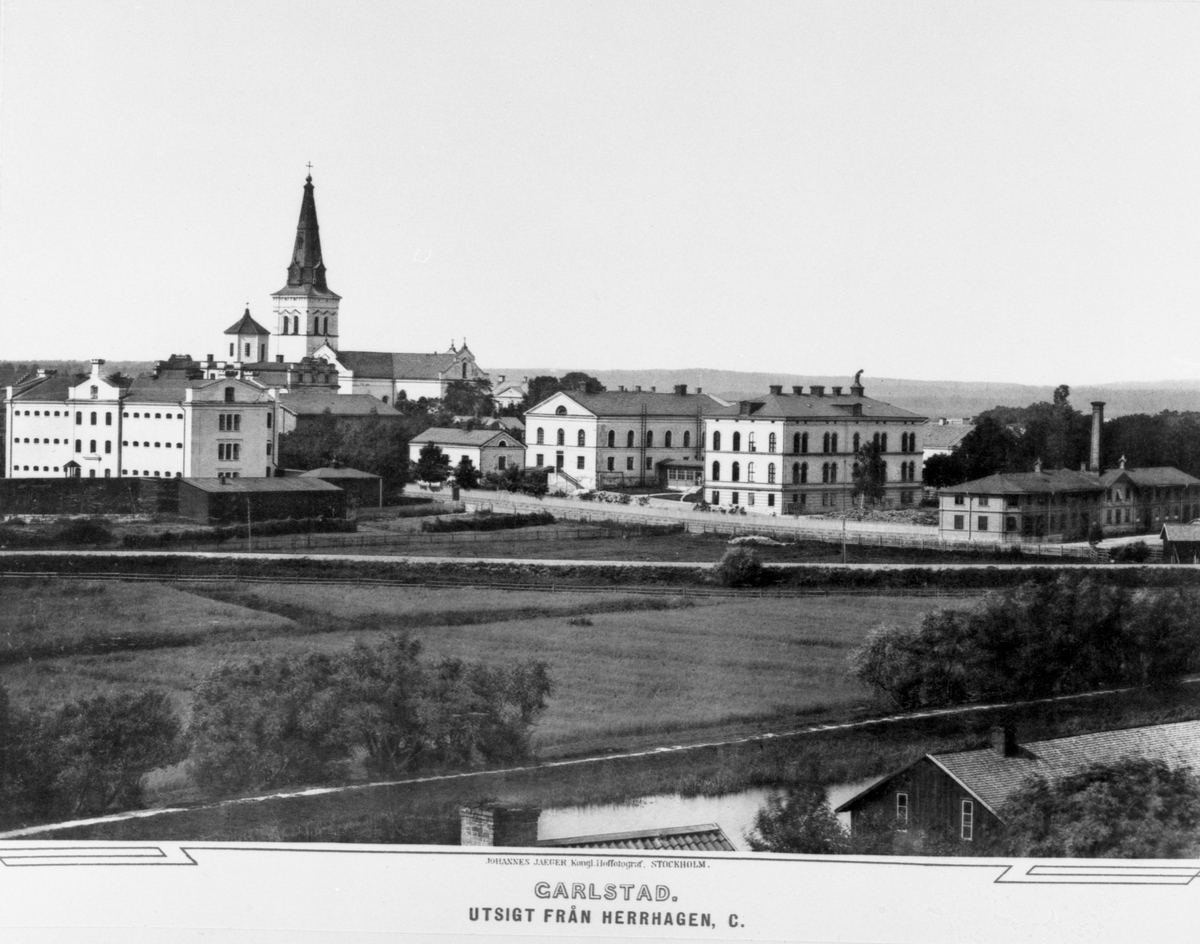 Bilderna kommer från ett planschverk över Karlstad utgivet av Johannes Jaeger 1884. Museets exemplar är en hyllningspresent till avgående landshövdingen Henrik Gyllenram som tillträdde 1873 och avgick den 1 maj 1885.