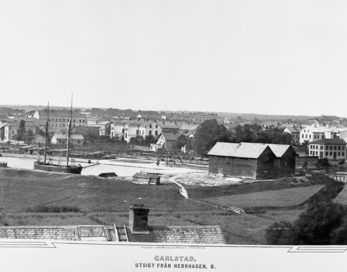 Bilderna kommer från ett planschverk över Karlstad utgivet av Johannes Jaeger 1884. Museets exemplar är en hyllningspresent till avgående landshövdingen Henrik Gyllenram som tillträdde 1873 och avgick den 1 maj 1885.