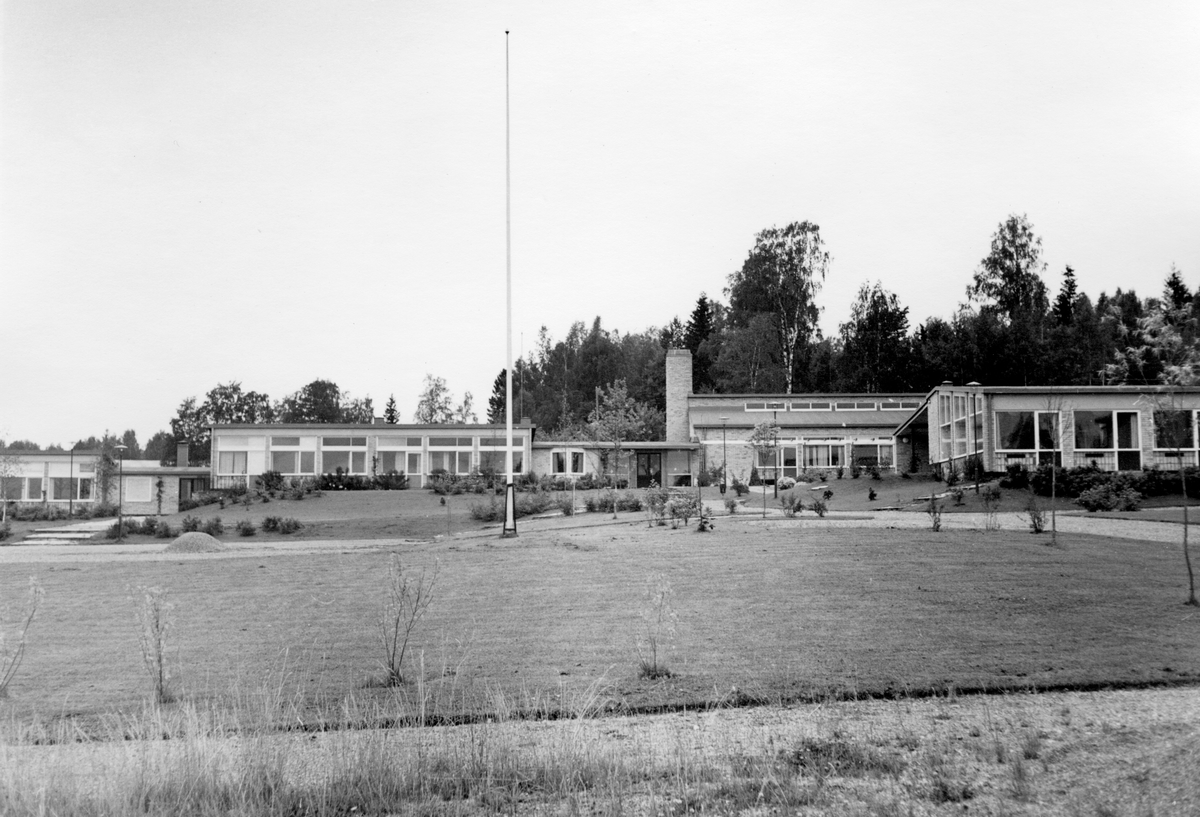 Gärdesskolan i Åmotfors Från slutet av 1950-talet: Åmotfors. 