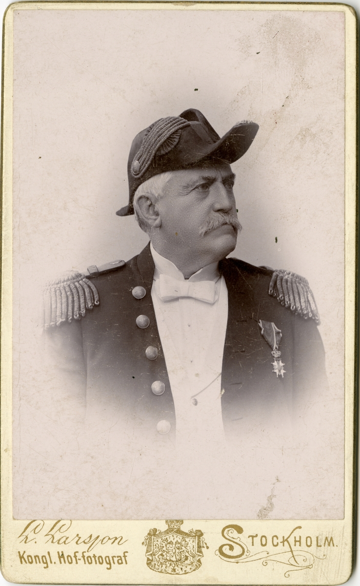 Porträtt av Gustaf Henrik Wilhelm Planting-Gyllenbåga, officer vid Bohusläns regemente I 15 och lärare vid Krigsskolan Karlberg.