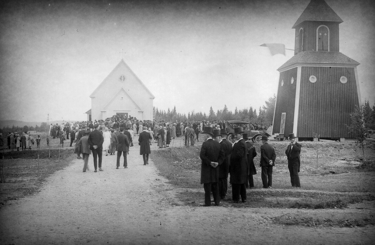 Från invigningen av Gruvbergets kapell den 4 juli 1927.