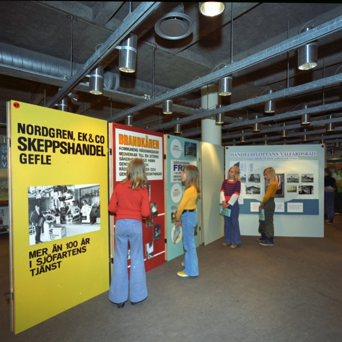 Utställning om Hamnen, den 28 maj 1974.                              Gävle Kommuns informationsavdelning



