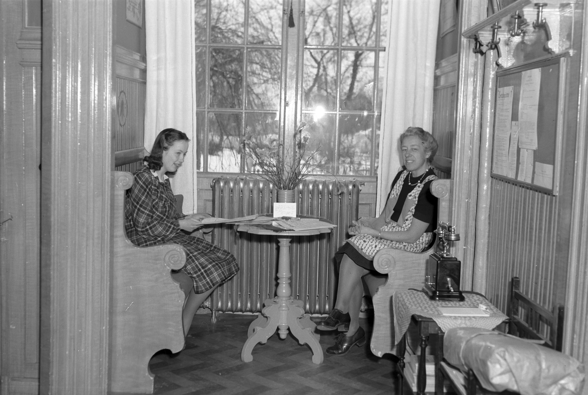 Ungdomsgården Hemgården. 1948. Reportage för Arbetarbladet.

