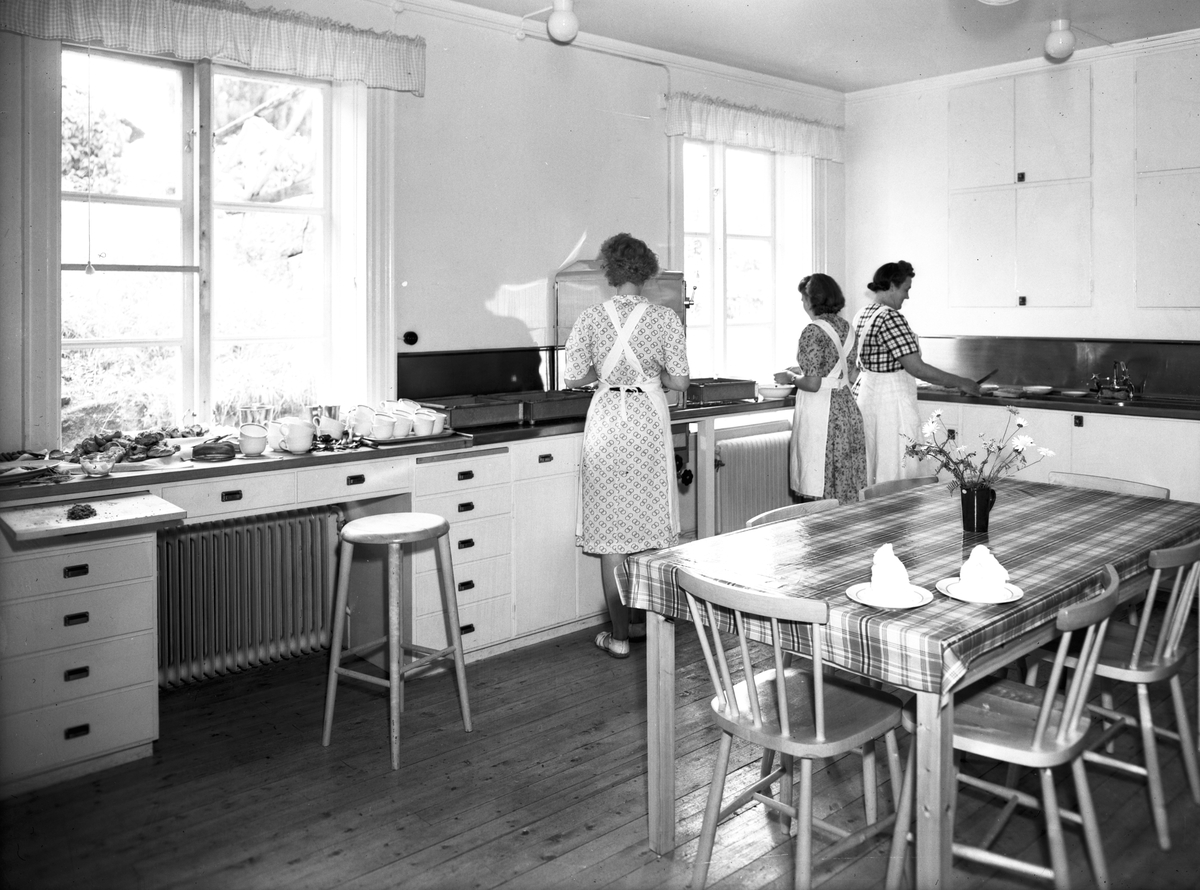 Köket på Furudals bruk. Korsnäs Husmoders- och semesterhem för sina anställda.